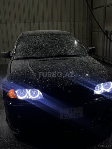 BMW 318 2001, 500,000 km - 2.0 l - Bakı