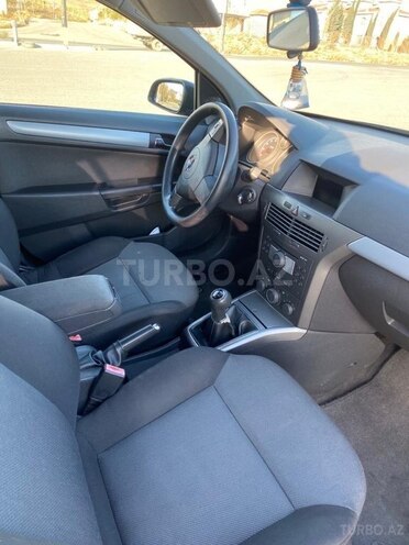 Opel Astra 2009, 245,000 km - 1.4 l - Bakı
