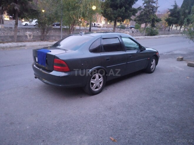 Opel Vectra 1996, 449,460 km - 1.8 л - Şəki