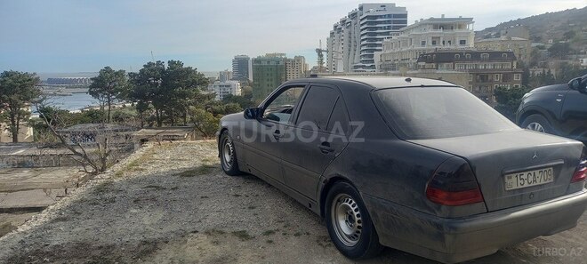 Mercedes C 220 1998, 255,631 km - 2.2 l - Cəlilabad