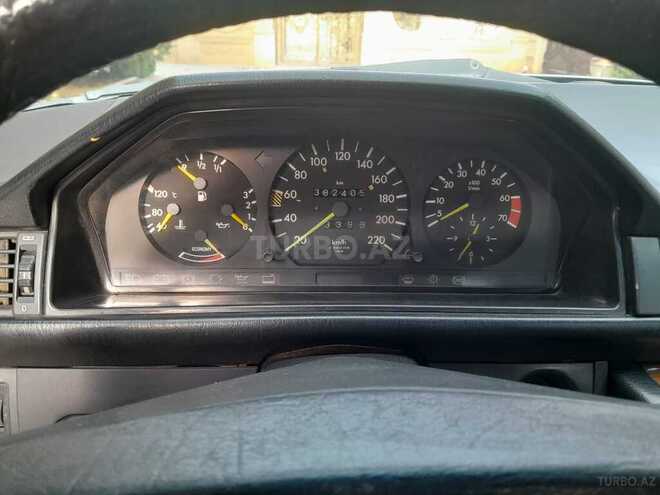 Mercedes E 230 1986, 382,000 km - 2.3 l - Şəmkir