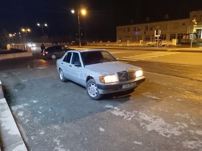Mercedes 190 1990, 250,000 km - 2.0 l - Xaçmaz