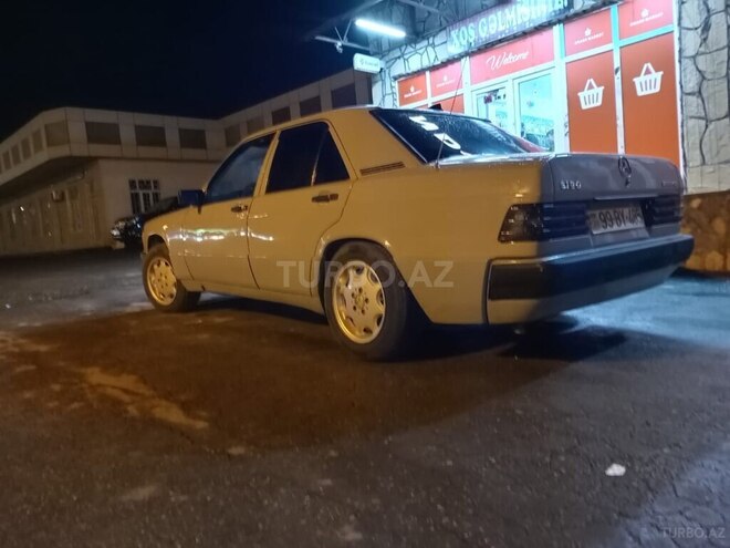 Mercedes 190 1990, 250,000 km - 2.0 l - Xaçmaz