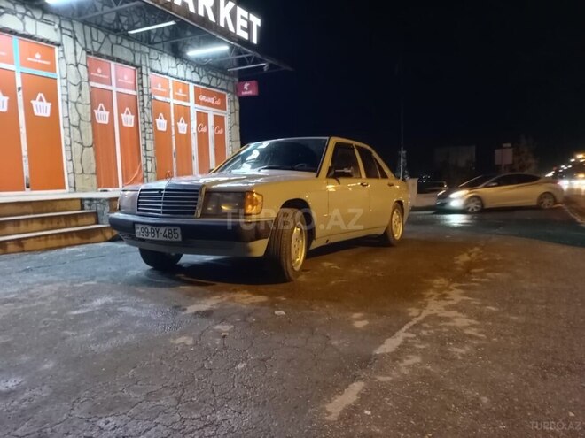 Mercedes 190 1990, 250,000 km - 2.0 l - Xaçmaz