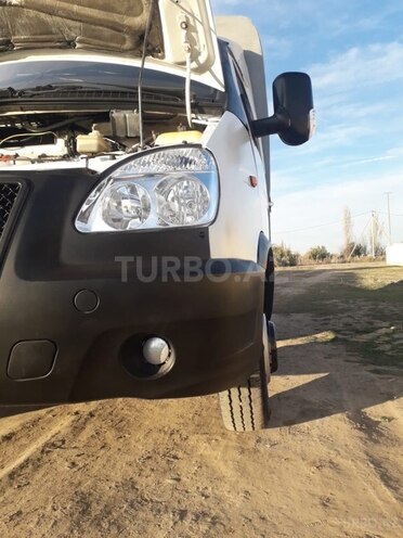 GAZ 3302-744 2005, 350,400 km - 2.4 l - Saatlı