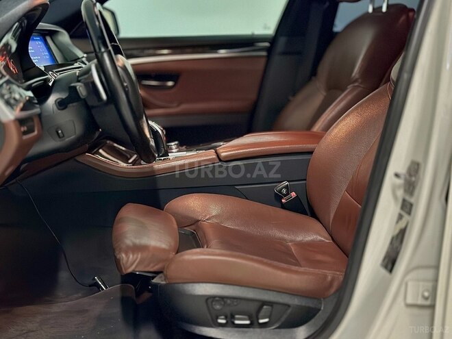 BMW 535 2011, 223,000 km - 3.0 л - Gəncə
