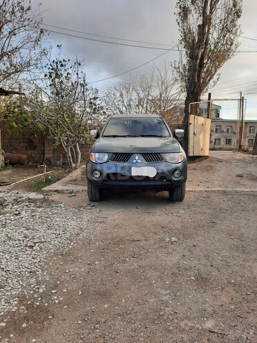 Mitsubishi L200 2007, 360,000 km - 2.5 л - Bakı
