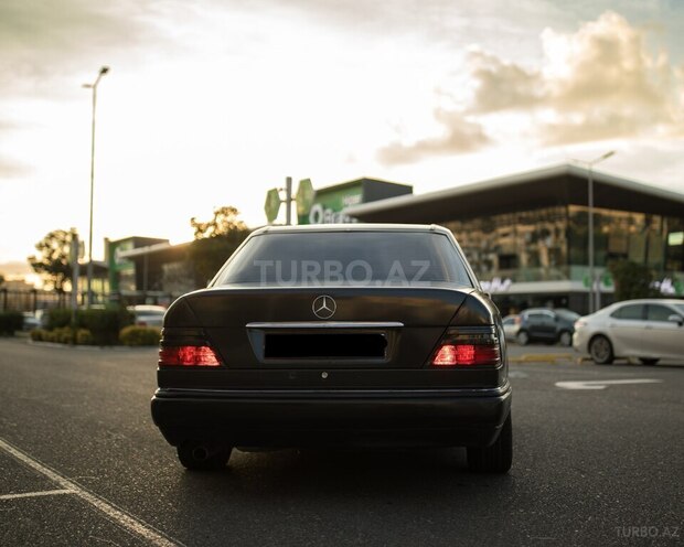 Mercedes E 200 1994, 355,000 km - 2.0 l - Bakı