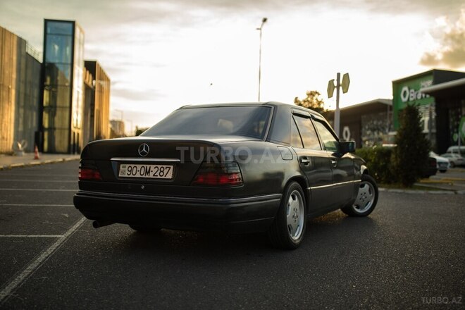 Mercedes E 200 1994, 355,000 km - 2.0 l - Bakı