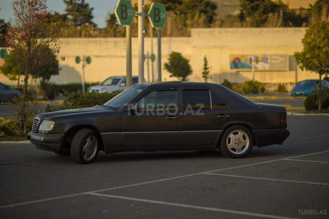 Mercedes E 200 1994, 355,000 km - 2.0 l - Bakı