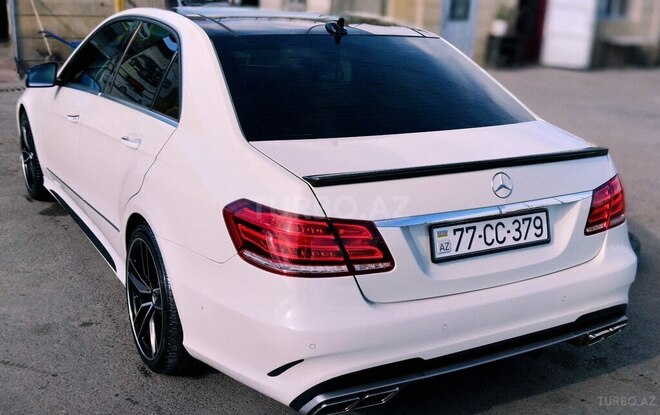Mercedes E 300 2010, 180,000 km - 3.0 l - Bakı