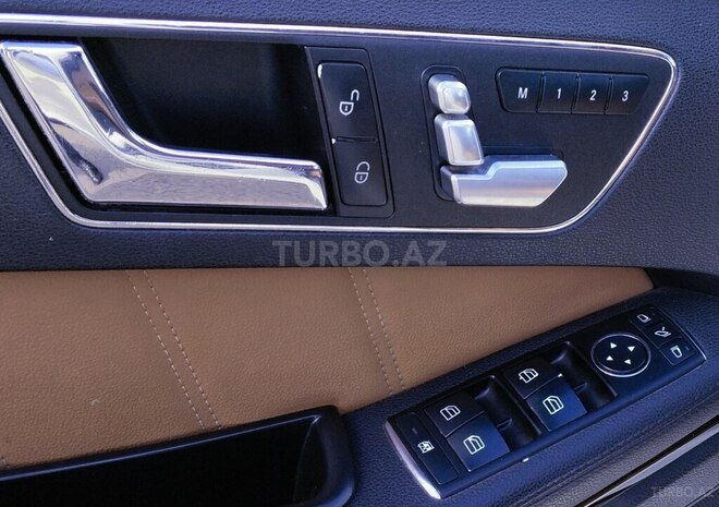 Mercedes E 300 2010, 180,000 km - 3.0 l - Bakı