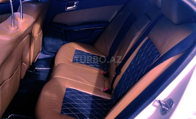 Mercedes E 300 2010, 180,000 km - 3.0 l - Bakı