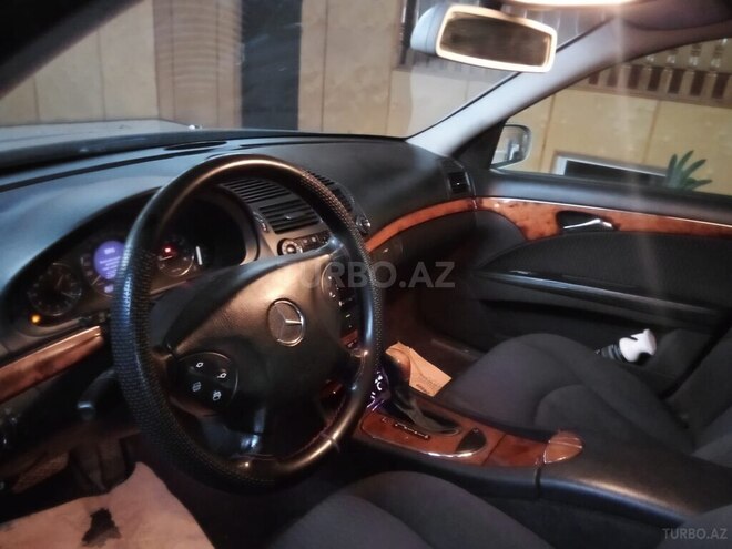 Mercedes E 240 2003, 261,000 km - 2.4 l - Şəmkir