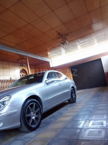 Mercedes E 240 2003, 261,000 km - 2.4 l - Şəmkir