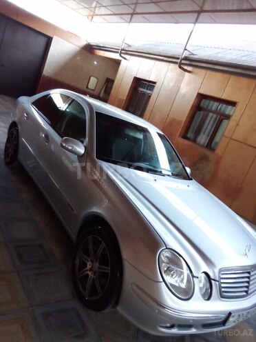 Mercedes E 240 2003, 261,000 km - 2.4 l - Şəmkir