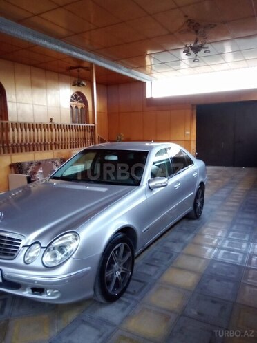 Mercedes E 240 2003, 261,000 km - 2.4 l - Şəmkir