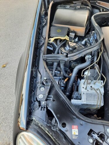 Mercedes E 270 2002, 378,000 km - 2.7 л - Bakı