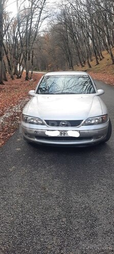 Opel Vectra 1998, 297,000 km - 2.0 l - Quba