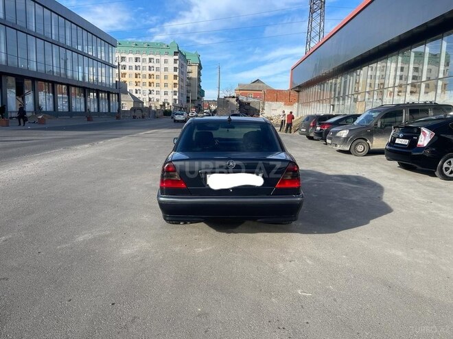 Mercedes C 220 1999, 424,000 km - 2.2 l - Bakı