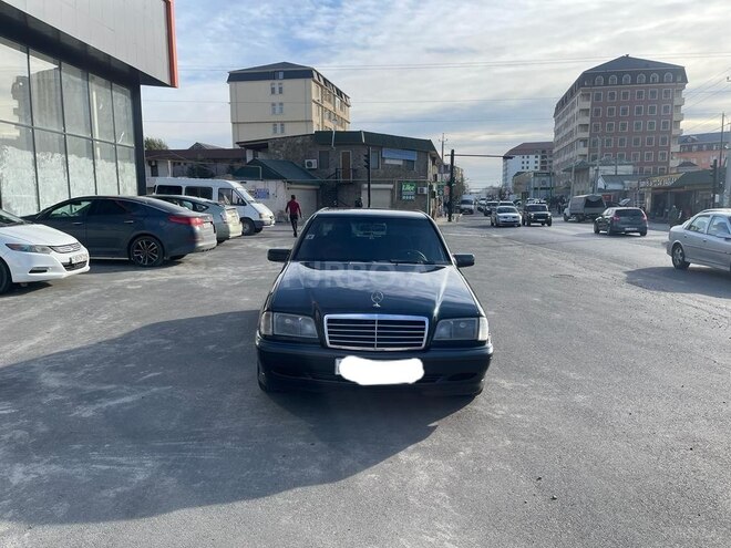 Mercedes C 220 1999, 424,000 km - 2.2 l - Bakı