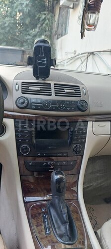 Mercedes E 220 2006, 283,577 km - 2.2 l - Bakı