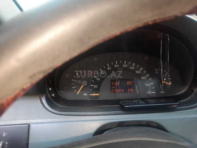 Mercedes Vito 2004, 280,000 km - 2.2 л - Bakı