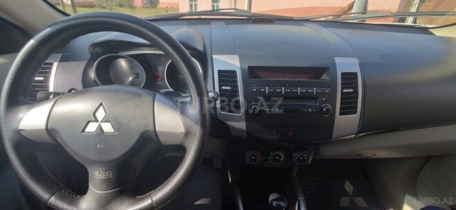 Mitsubishi Outlander 2007, 201,000 km - 2.4 л - Gəncə