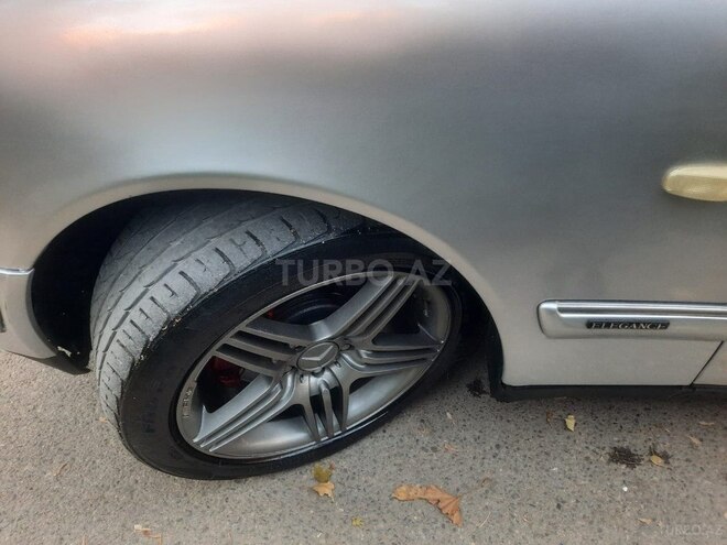 Mercedes E 240 1998, 323,300 km - 2.6 l - Sumqayıt