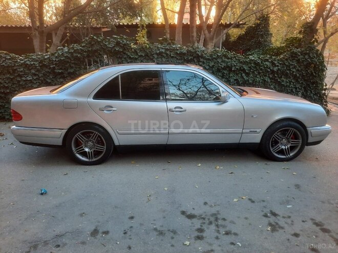 Mercedes E 240 1998, 323,300 km - 2.6 l - Sumqayıt