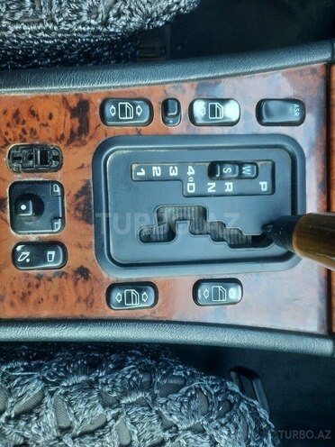 Mercedes E 240 1998, 323,300 km - 2.6 l - Sumqayıt