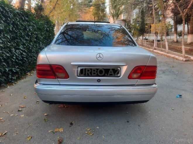 Mercedes E 240 1998, 323,300 km - 2.6 l - Sumqayıt