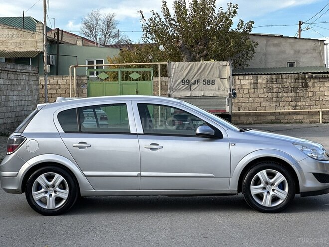Opel Astra 2008, 245,000 km - 1.4 л - Bakı