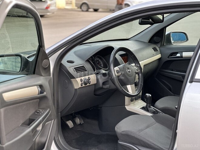 Opel Astra 2008, 245,000 km - 1.4 л - Bakı
