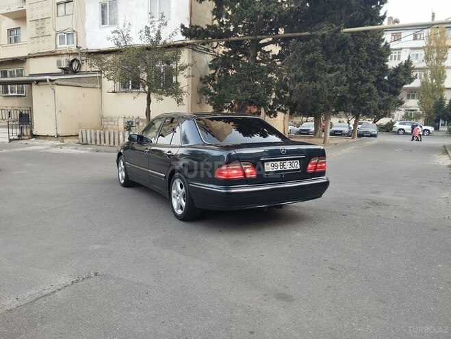 Mercedes E 220 2000, 276,122 km - 2.2 l - Bakı