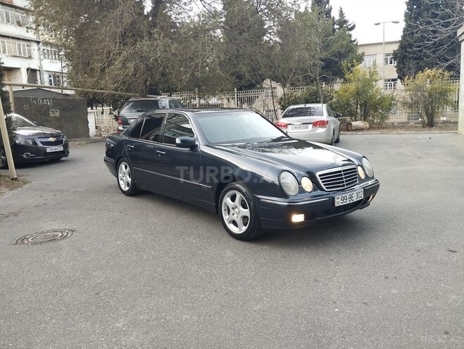 Mercedes E 220 2000, 276,122 km - 2.2 l - Bakı