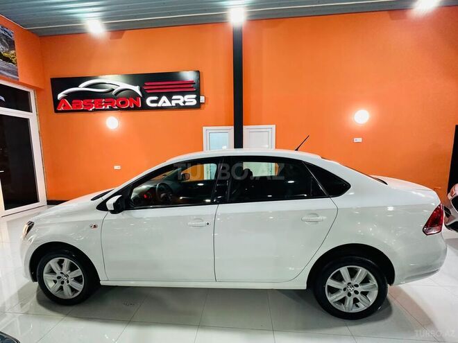 Volkswagen Polo 2015, 104,271 km - 1.6 l - Xırdalan