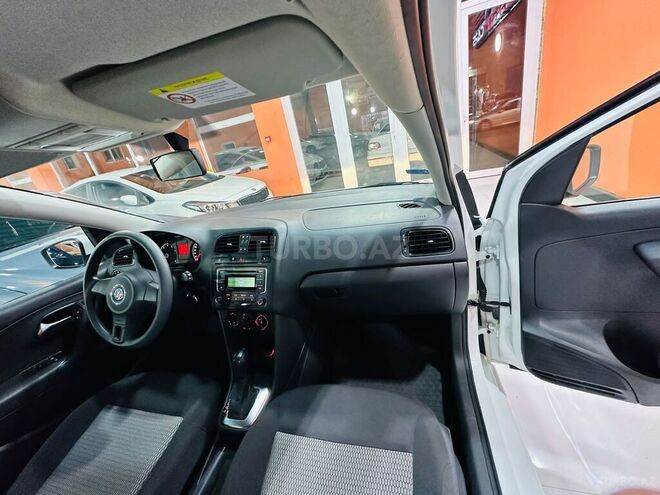 Volkswagen Polo 2015, 104,271 km - 1.6 l - Xırdalan