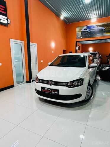 Volkswagen Polo 2015, 104,271 km - 1.6 l - Xırdalan