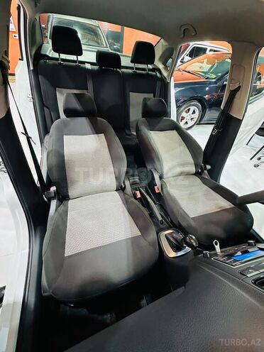 Volkswagen Polo 2015, 104,271 km - 1.6 l - Xırdalan