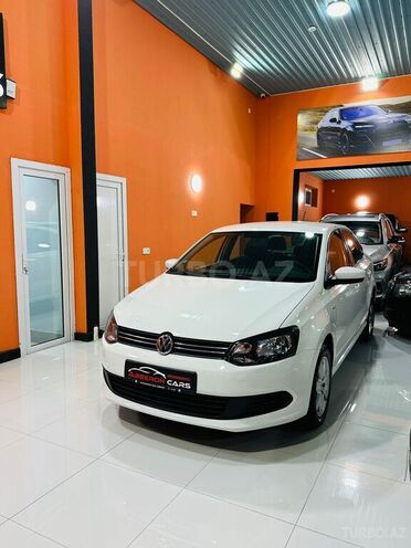 Volkswagen Polo 2015, 104,271 km - 1.6 l - Xırdalan