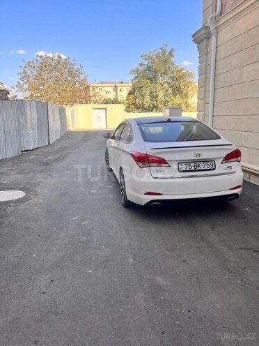 Hyundai i40 2013, 305,000 km - 2.0 l - Naxçıvan