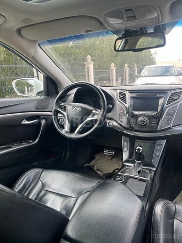 Hyundai i40 2013, 305,000 km - 2.0 l - Naxçıvan
