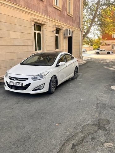 Hyundai i40 2013, 305,000 km - 2.0 l - Naxçıvan