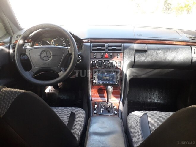 Mercedes E 230 1997, 390,000 km - 2.3 l - Sumqayıt