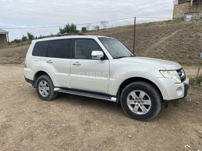 Mitsubishi Pajero 2008, 200,000 km - 3.0 l - Gəncə