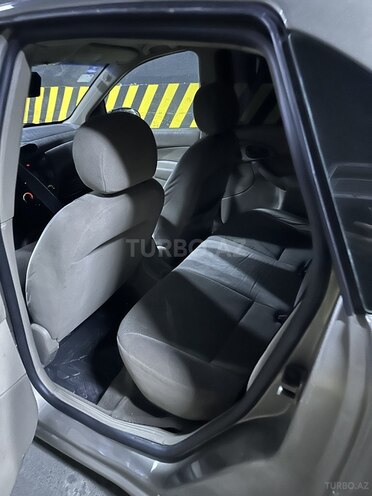 Ford Focus 2004, 195,000 km - 2.0 л - Bakı