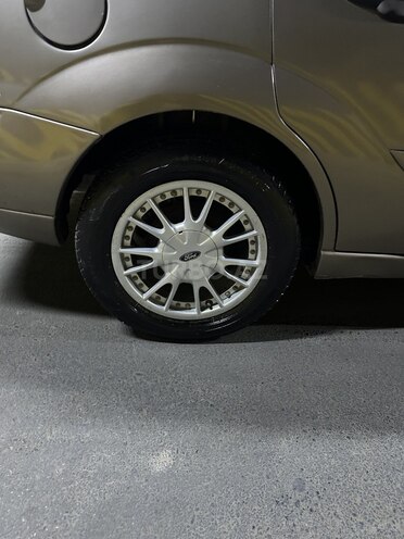 Ford Focus 2004, 195,000 km - 2.0 л - Bakı