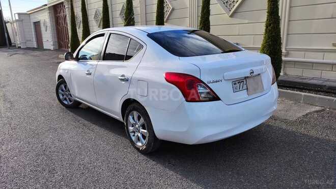 Nissan Sunny 2014, 137,400 km - 1.5 л - Bakı