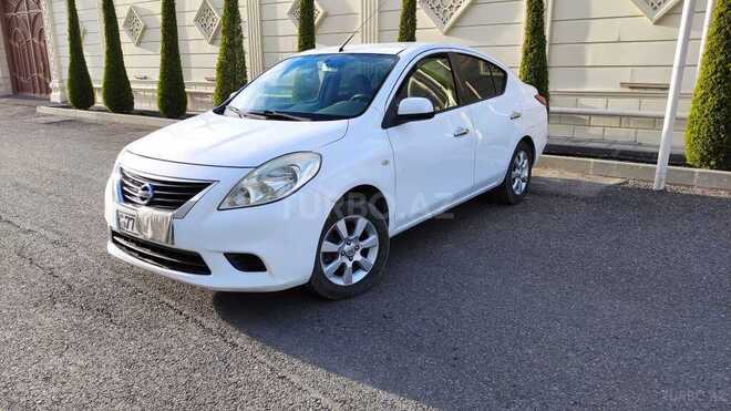 Nissan Sunny 2014, 137,400 km - 1.5 л - Bakı